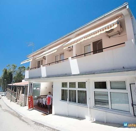 Bed And Breakfast Mediteran Bar Extérieur photo