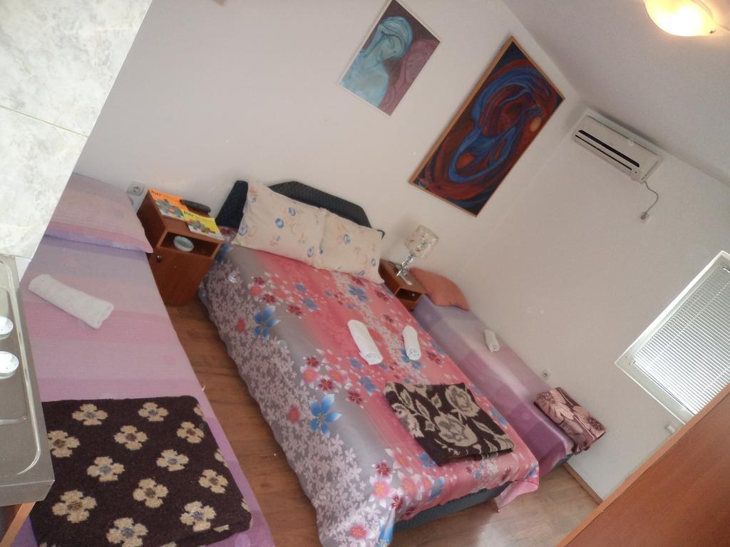 Bed And Breakfast Mediteran Bar Extérieur photo